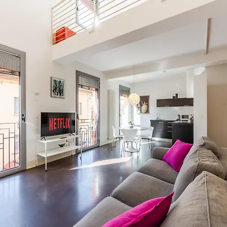 Ab Plus- Via Dello Scalo 10 Klimt 볼로냐