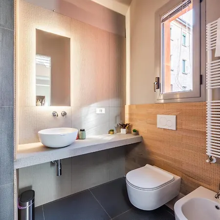 Ab Plus- Via Dello Scalo 10 Klimt Bologna