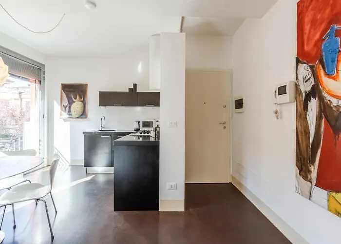 Ab Plus- Via Dello Scalo 10 Klimt *