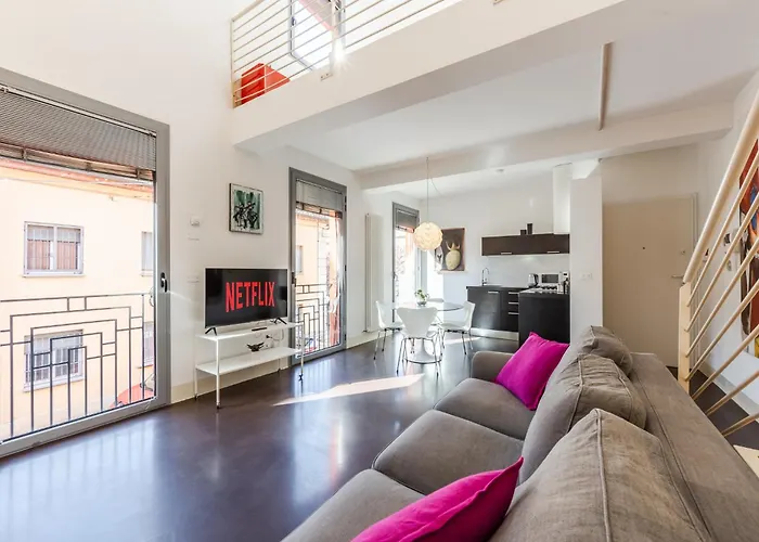 Ab Plus- Via Dello Scalo 10 Klimt בולוניה