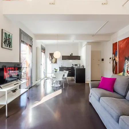 Ab Plus- Via Dello Scalo 10 Klimt *